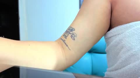 Cristal online show from November 2025 12:20:02 AM