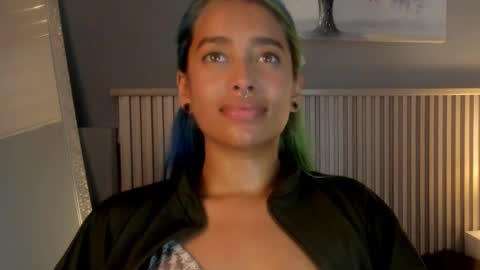 ... .     Cristal    . ... online show from September 2025 09:40:02 PM