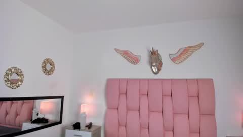 cristal online show from February 2025 12:37:01 PM