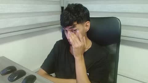 Snapshot of cristhian_slytherin chatting on September 2025 06:29:02 AM cristhian online show from September 2025 06:29:02 AM