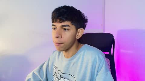 Snapshot of cristhian_slytherin chatting on December 2025 04:06:02 AM cristhian online show from December 2025 04:06:02 AM