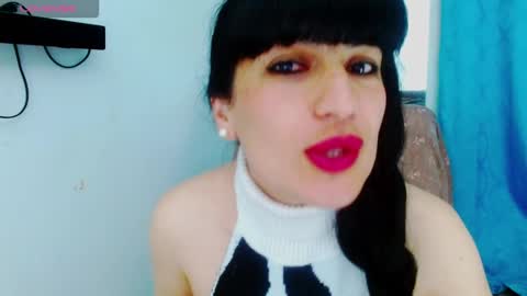 Cristina online show from September 2025 01:29:01 AM