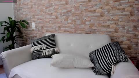 soycriss online show from December 2024 08:04:01 PM