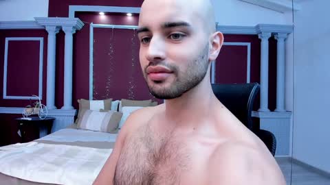 Cristobal Alzate online show from January 2025 02:02:01 PM