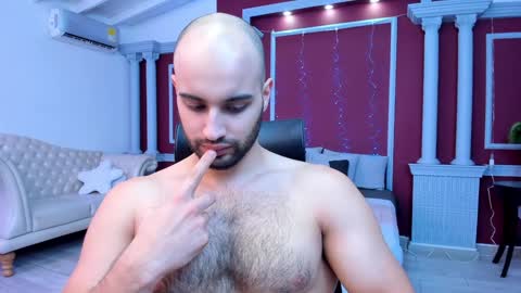 Cristobal Alzate online show from January 2025 02:21:01 PM