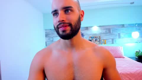 Cristobal Alzate online show from February 2025 01:55:02 AM