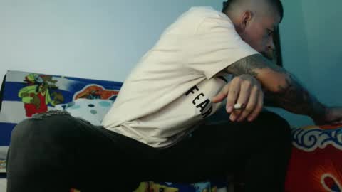 criistofer online show from December 2024 12:41:02 AM