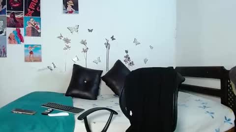 Snapshot of cristofer_hot98 chatting on February 2025 01:42:01 AM Cristofer online show from February 2025 01:42:01 AM