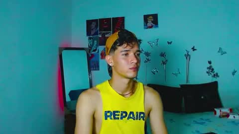 Snapshot of cristofer_hot98 chatting on February 2025 01:29:01 AM Cristofer online show from February 2025 01:29:01 AM