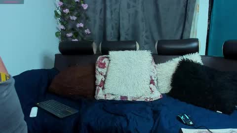 Cristofer online show from October 2025 03:48:02 AM