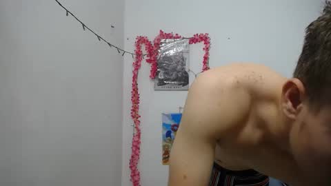 cristopher_2004 online show from March 2025 09:20:01 PM