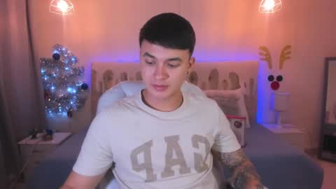 Cristopher online show from December 2024 02:02:01 PM
