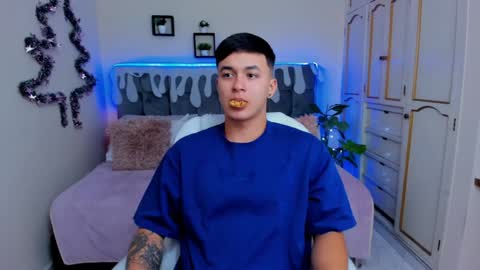 Cristopher online show from December 2024 09:33:02 AM