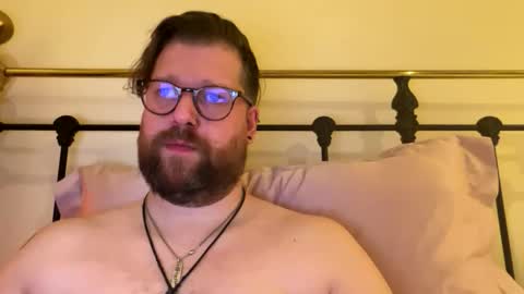 crouchendtiger online show from November 2025 12:21:01 AM