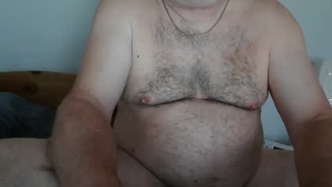 Crowbarbi online show from October 2025 06:26:01 PM