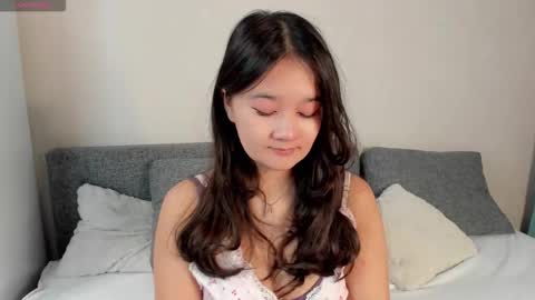 crushbaandicute111 online show from October 2025 10:47:01 PM