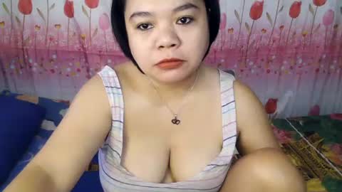 Snapshot of crystal_april chatting on December 2024 03:54:01 AM Crys online show from December 2024 03:54:01 AM