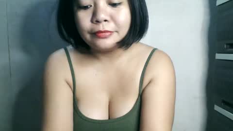 Snapshot of crystal_april chatting on February 2025 08:33:02 AM Crys online show from February 2025 08:33:02 AM