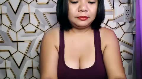 Snapshot of crystal_april chatting on March 2025 11:59:02 PM Crys online show from March 2025 11:59:02 PM