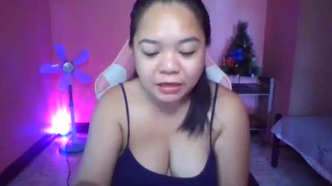 Snapshot of crystal_april chatting on September 2025 02:45:01 AM Crys online show from September 2025 02:45:01 AM