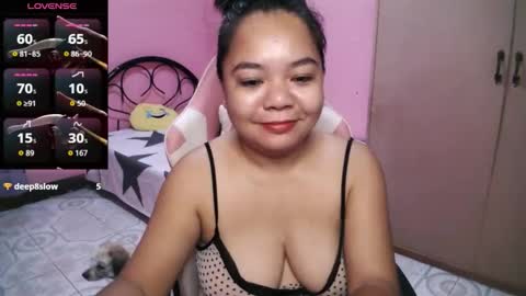 Snapshot of crystal_april chatting on September 2025 07:32:02 AM Crys online show from September 2025 07:32:02 AM