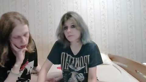 Snapshot of crystal_porn_love chatting on December 2024 05:15:01 AM Crystal and Marcl online show from December 2024 05:15:01 AM