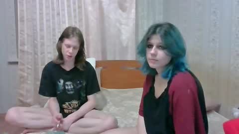 Snapshot of crystal_porn_love chatting on December 2024 09:45:01 PM Crystal and Marcl online show from December 2024 09:45:01 PM