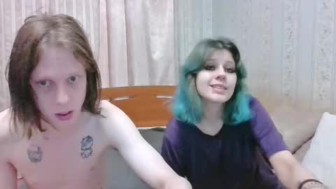 Snapshot of crystal_porn_love chatting on December 2024 12:42:02 AM Crystal and Marcl online show from December 2024 12:42:02 AM