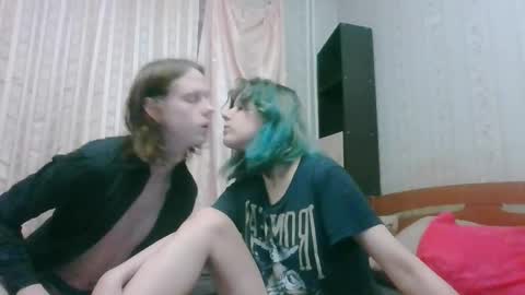 Snapshot of crystal_porn_love chatting on December 2024 09:58:02 PM Crystal and Marcl online show from December 2024 09:58:02 PM