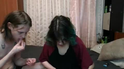 Snapshot of crystal_porn_love chatting on February 2025 05:25:02 PM Crystal and Marcl online show from February 2025 05:25:02 PM