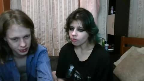 Snapshot of crystal_porn_love chatting on February 2025 01:25:02 AM Crystal and Marcl online show from February 2025 01:25:02 AM