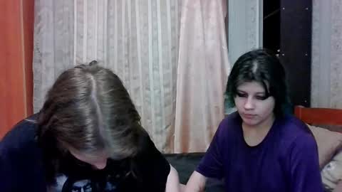 Snapshot of crystal_porn_love chatting on February 2025 03:59:01 PM Crystal and Marcl online show from February 2025 03:59:01 PM