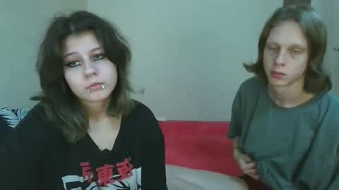 Snapshot of crystal_porn_love chatting on October 2025 11:22:02 PM Crystal and Marcl online show from October 2025 11:22:02 PM