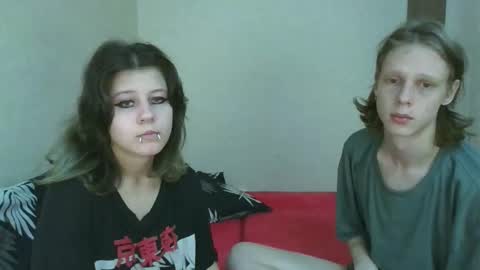 Snapshot of crystal_porn_love chatting on October 2025 12:58:01 PM Crystal and Marcl online show from October 2025 12:58:01 PM