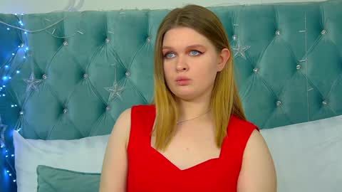 Snapshot of crystallyons chatting on December 2024 03:55:02 PM Crystal online show from December 2024 03:55:02 PM