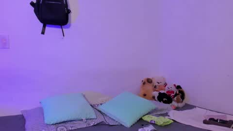 Soy Crystal online show from October 2025 11:44:01 AM