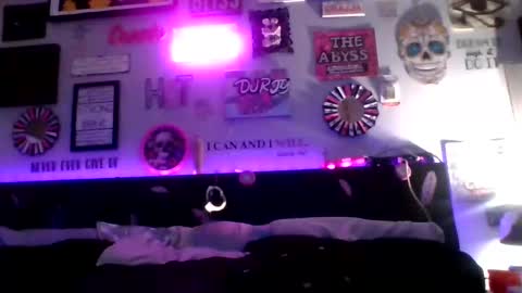 wetnwild online show from November 2025 10:04:02 AM