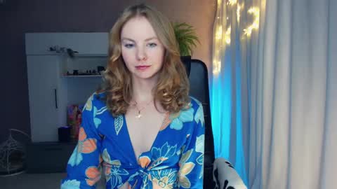 Alexia online show from December 2024 02:28:01 PM