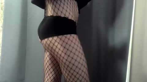 Cloud online show from November 2025 06:43:02 PM