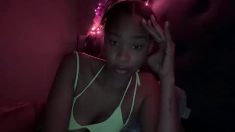 cum2charmxx online show from October 2025 10:57:02 AM