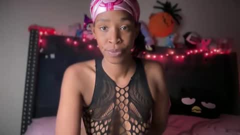 cum2charmxx online show from October 2025 01:28:01 AM