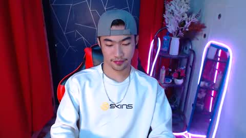 Snapshot of cumhavefun25 chatting on December 2024 04:42:01 PM ask me online show from December 2024 04:42:01 PM