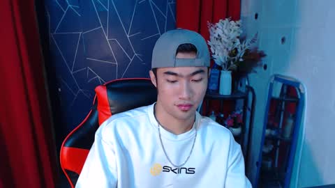 Snapshot of cumhavefun25 chatting on December 2024 03:54:02 PM ask me online show from December 2024 03:54:02 PM