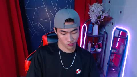 Snapshot of cumhavefun25 chatting on December 2024 06:22:01 PM ask me online show from December 2024 06:22:01 PM