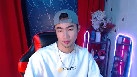 Snapshot of cumhavefun25 chatting on December 2024 01:02:02 PM ask me online show from December 2024 01:02:02 PM