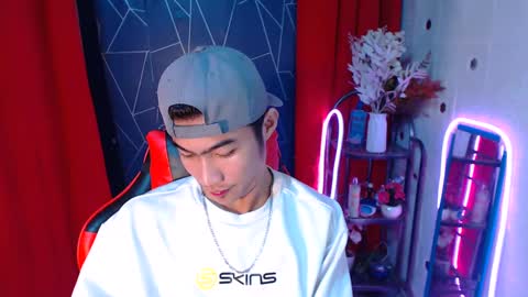 Snapshot of cumhavefun25 chatting on December 2024 08:27:02 PM ask me online show from December 2024 08:27:02 PM