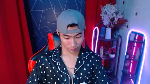 Snapshot of cumhavefun25 chatting on December 2024 05:37:02 PM ask me online show from December 2024 05:37:02 PM