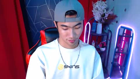 Snapshot of cumhavefun25 chatting on December 2024 03:21:02 AM ask me online show from December 2024 03:21:02 AM