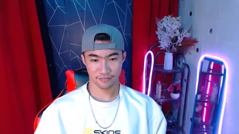 Snapshot of cumhavefun25 chatting on December 2024 10:02:02 PM ask me online show from December 2024 10:02:02 PM