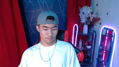 Snapshot of cumhavefun25 chatting on December 2024 06:41:02 AM ask me online show from December 2024 06:41:02 AM